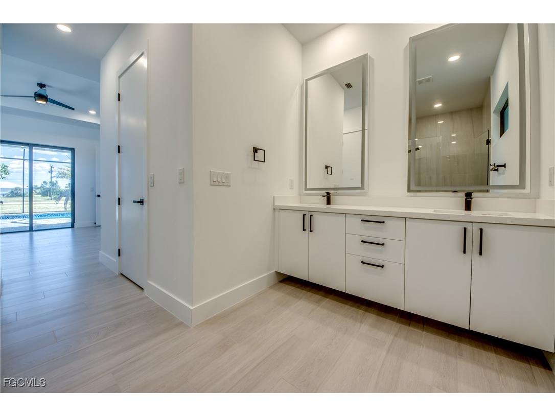 1531 NW 40th Place Cape Coral FL 33993 2025015130 image29