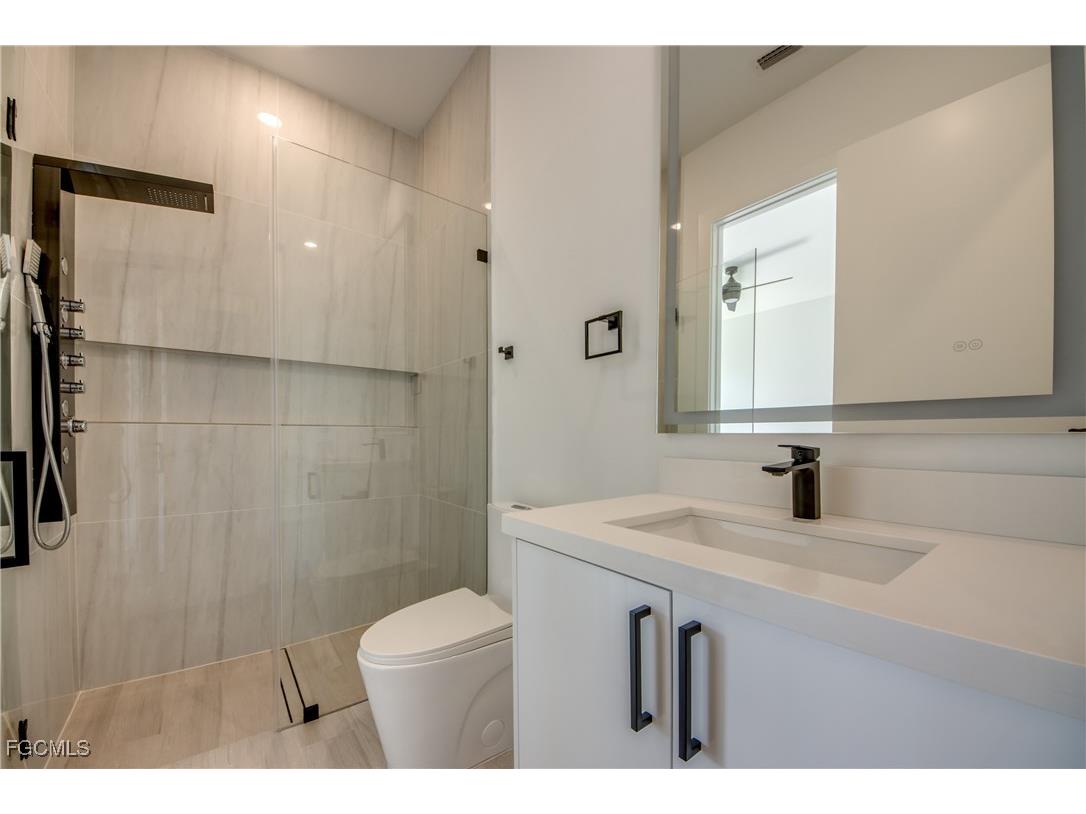 1531 NW 40th Place Cape Coral FL 33993 2025015130 image33