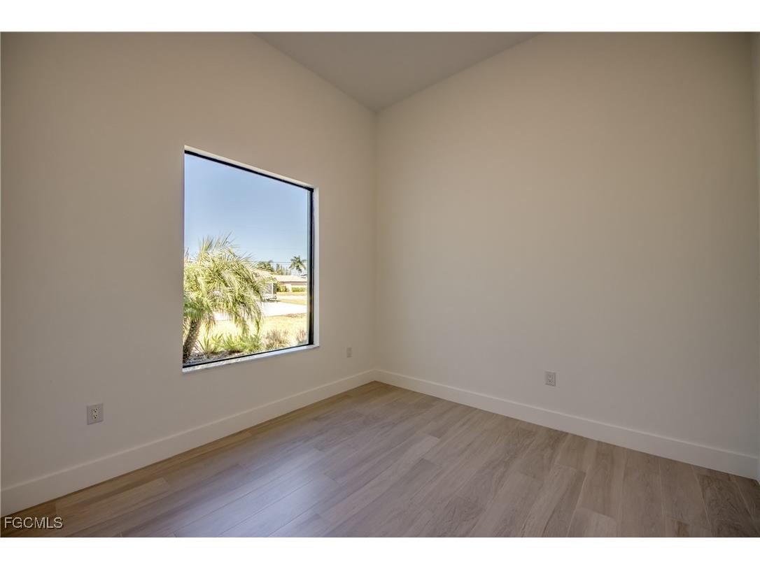 1531 NW 40th Place Cape Coral FL 33993 2025015130 image38