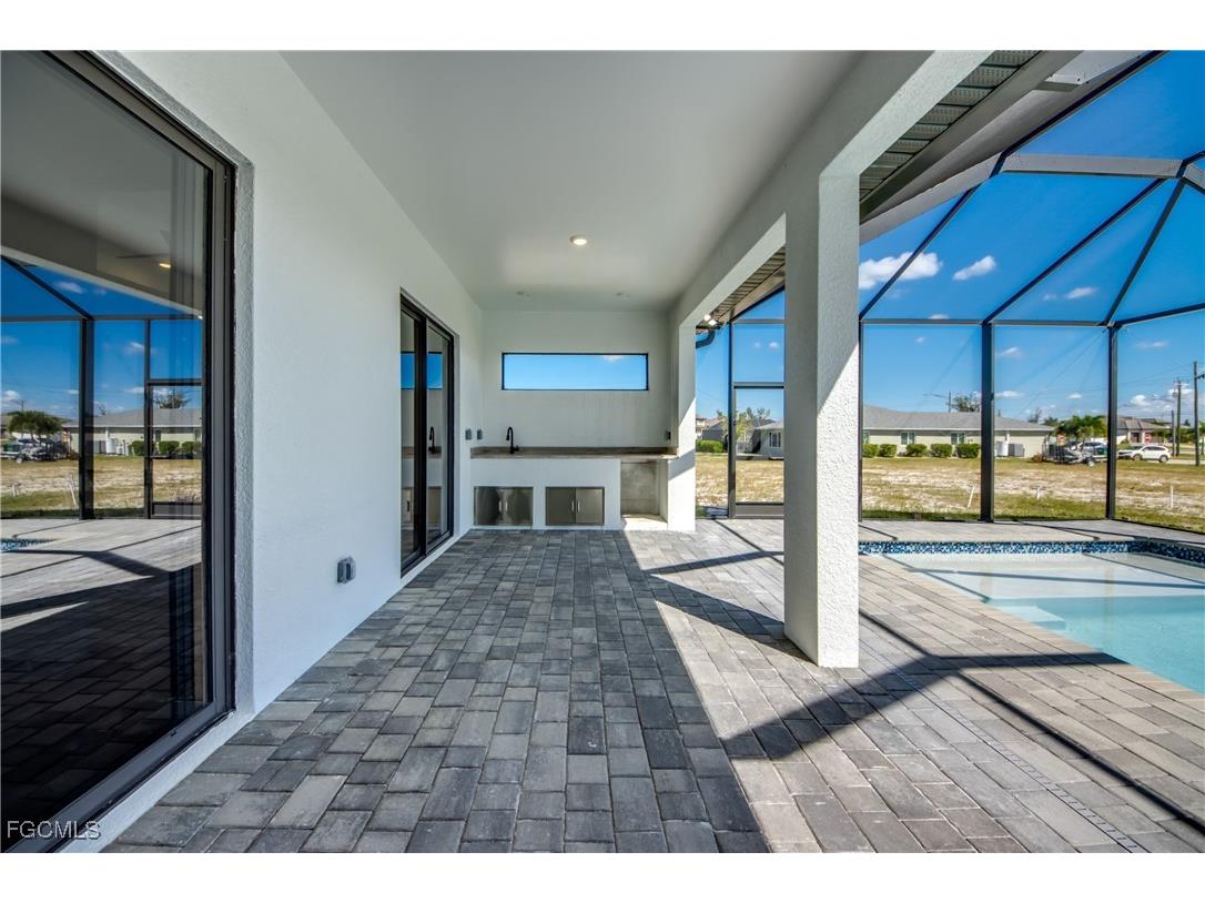 1531 NW 40th Place Cape Coral FL 33993 2025015130 image43