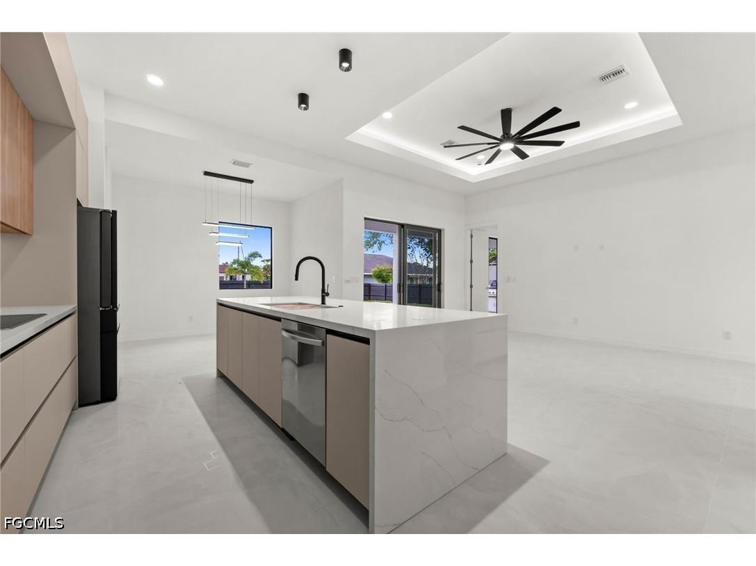 1532 NW 24th Place Cape Coral FL 33993 2026018677 image8