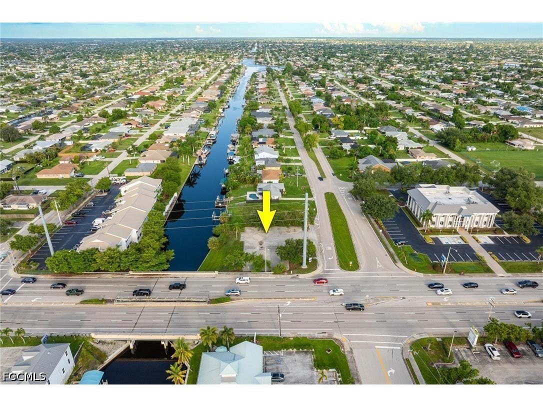 1532 Shelby Parkway Cape Coral FL 33904 2026017660 image3