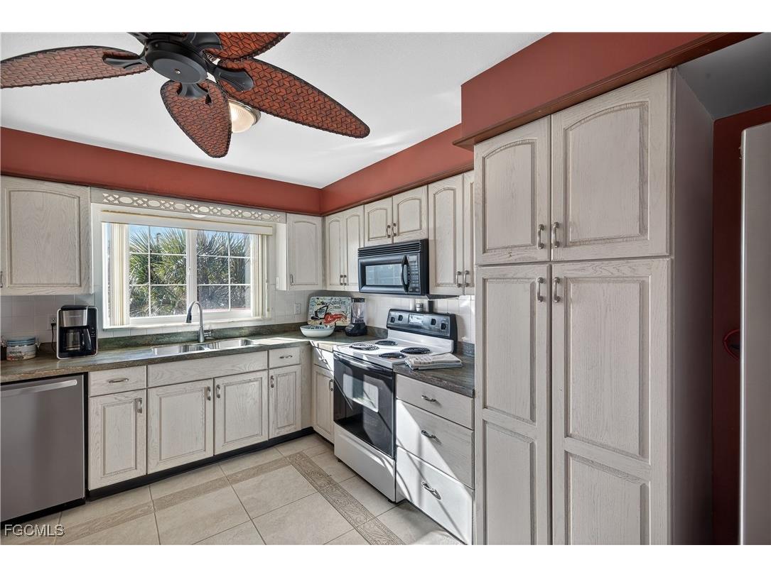 15321 Christine Way Fort Myers FL 33908 2025025423 image22