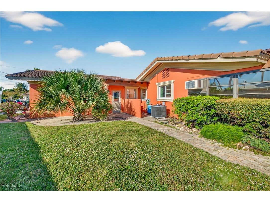 15321 Christine Way Fort Myers FL 33908 2025025423 image32