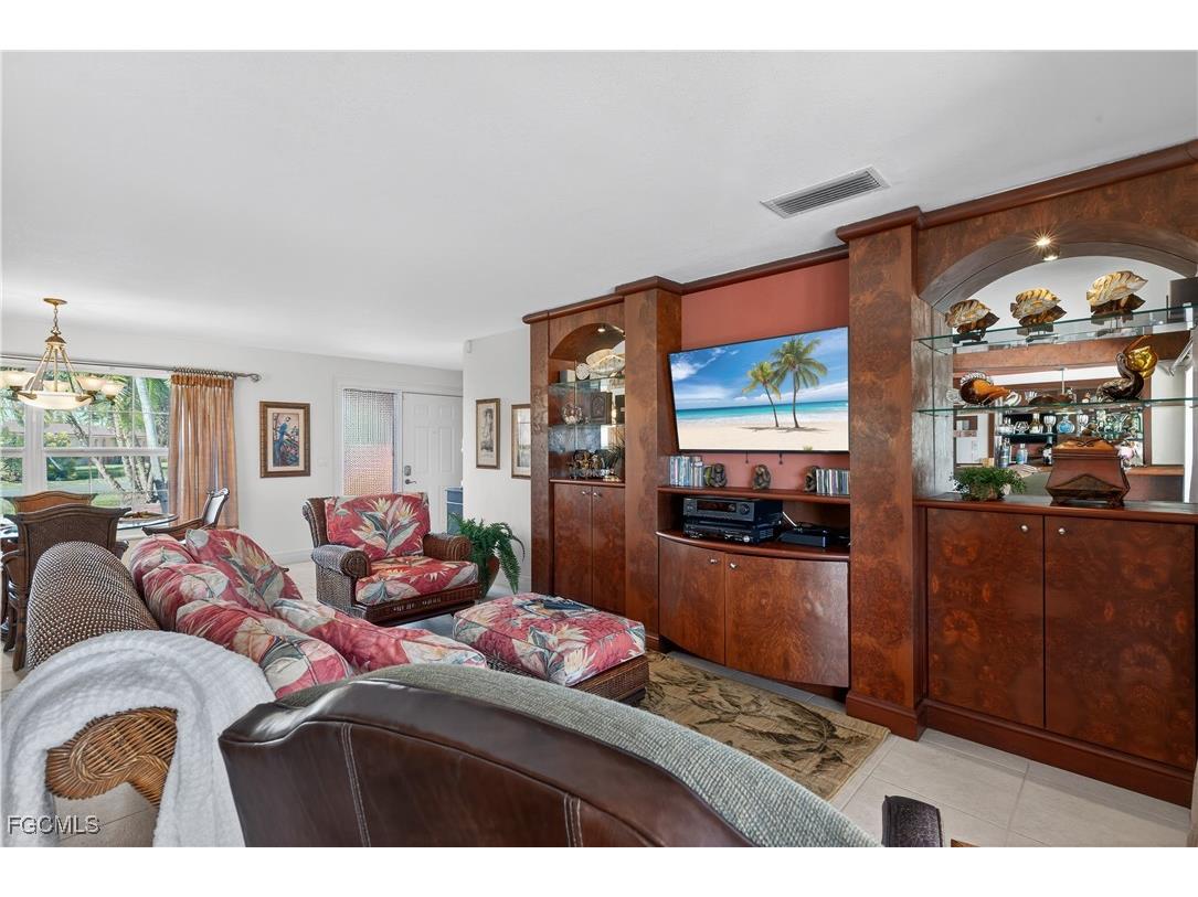 15321 Christine Way Fort Myers FL 33908 2025025423 image9