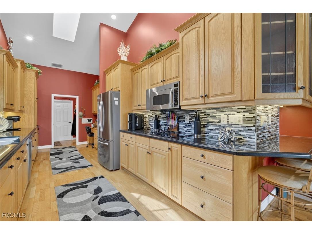 15332 Fiddlesticks Boulevard Fort Myers FL 33912 2025010205 image12