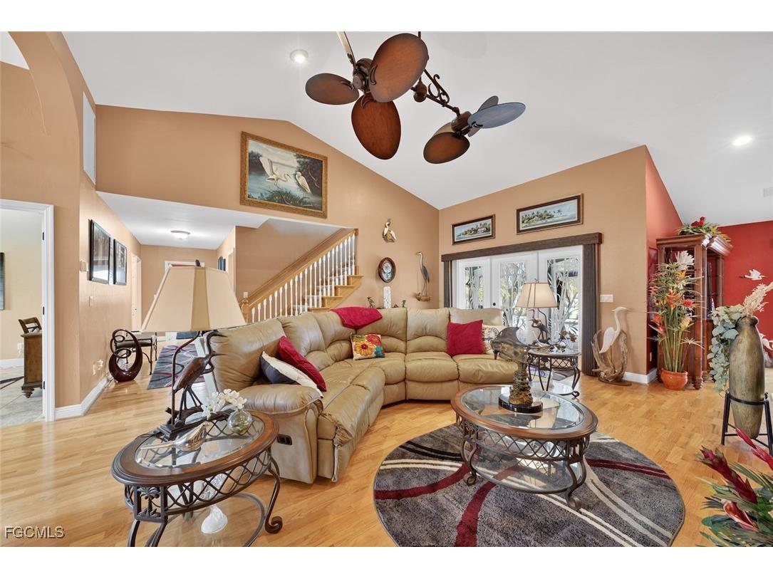 15332 Fiddlesticks Boulevard Fort Myers FL 33912 2025010205 image20