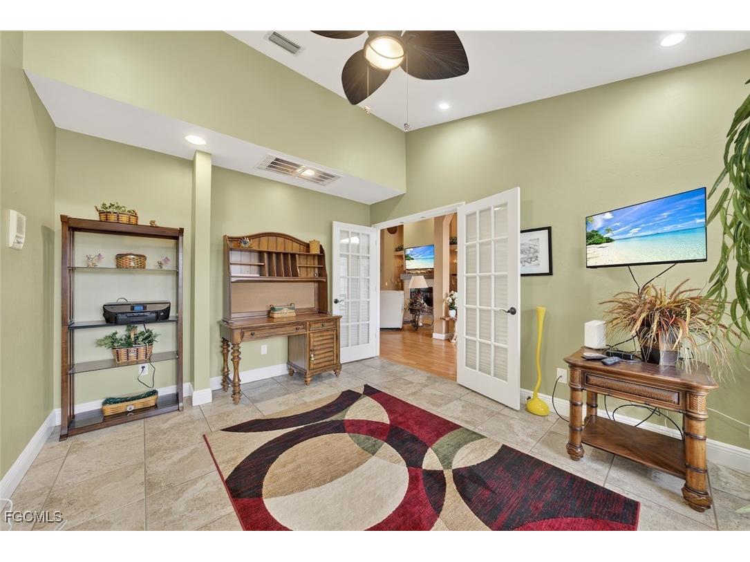 15332 Fiddlesticks Boulevard Fort Myers FL 33912 2025010205 image27