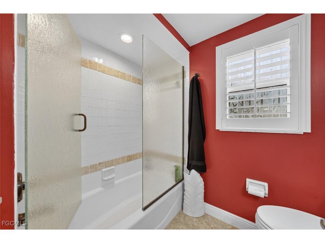 15332 Fiddlesticks Boulevard Fort Myers FL 33912 2025010205 image34