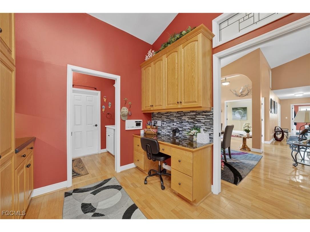 15332 Fiddlesticks Boulevard Fort Myers FL 33912 2025010205 image7