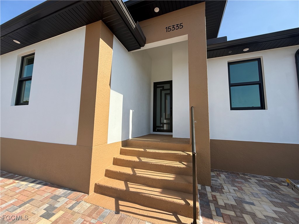 15335/ 15337 Wall Drive Fort Myers FL 33908 2025022906 image4