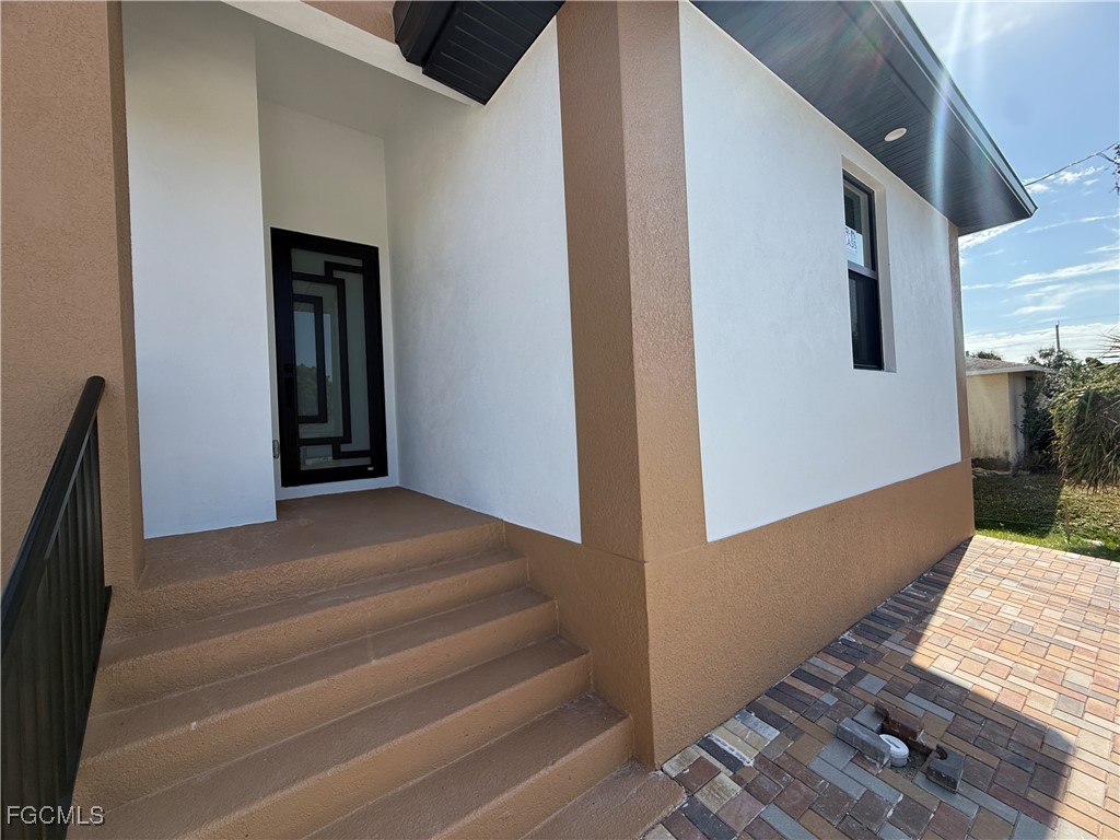 15335/ 15337 Wall Drive Fort Myers FL 33908 2025022906 image6