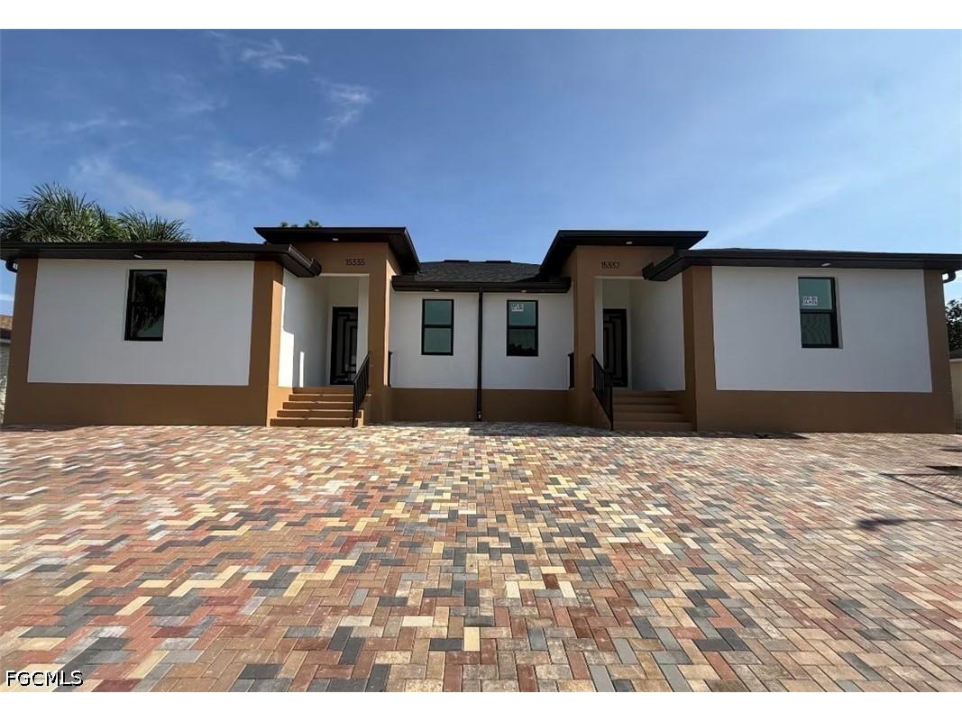 15335/ 15337 Wall Drive Fort Myers FL 33908 2026020493 image2