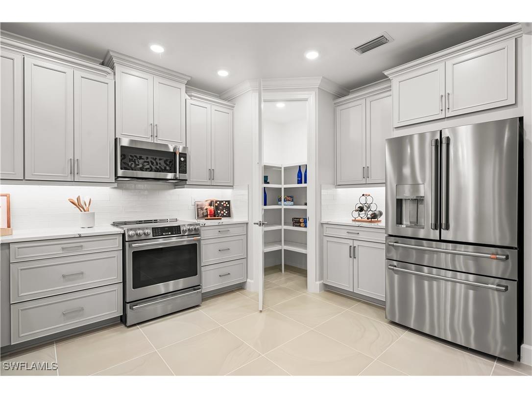 15339 Giardino Drive #11-103 Naples FL 34114 225081089 image8