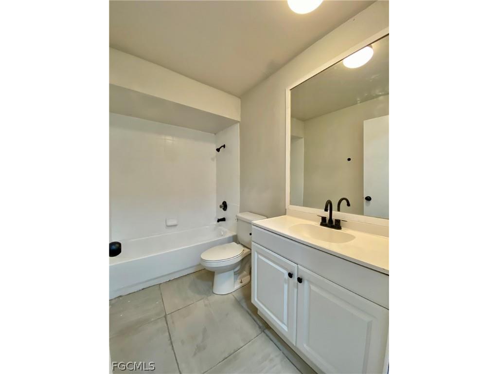 1534 Oak Drive Fort Myers FL 33907 2026010273 image11