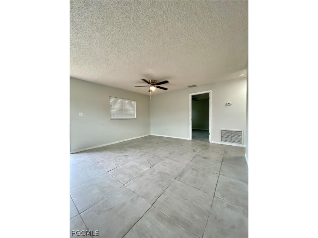 1534 Oak Drive Fort Myers FL 33907 2026010273 image5