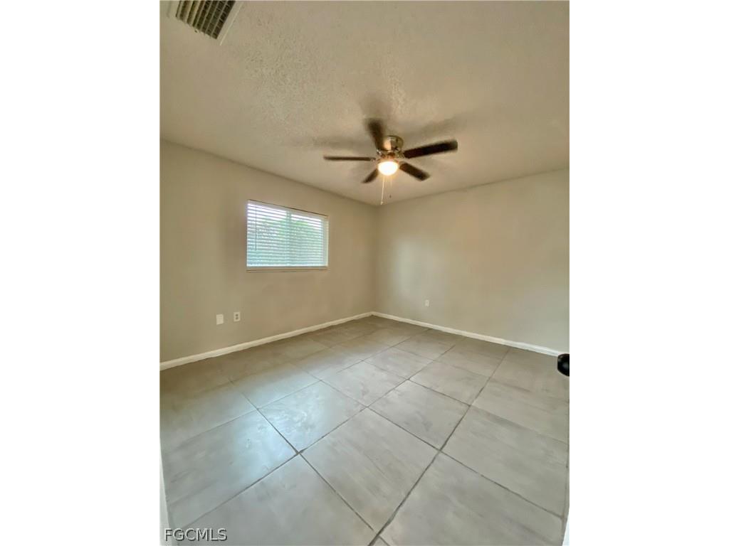 1534 Oak Drive Fort Myers FL 33907 2026010273 image7