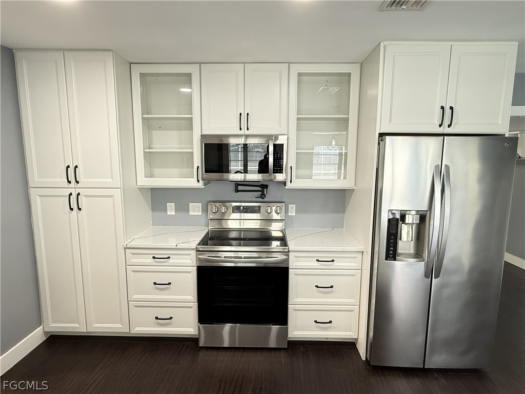 1534 Ricardo Avenue Fort Myers FL 33901 2026012470 image6