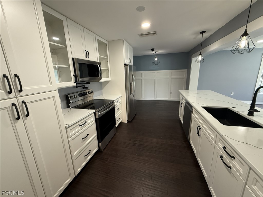 1534 Ricardo Avenue Fort Myers FL 33901 2026012470 image7