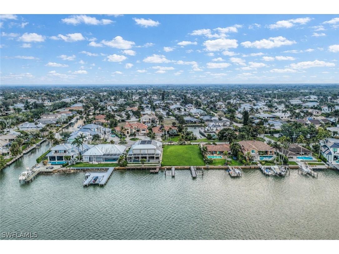 1535 Dolphin Lane Naples FL 34102 226011596 image11