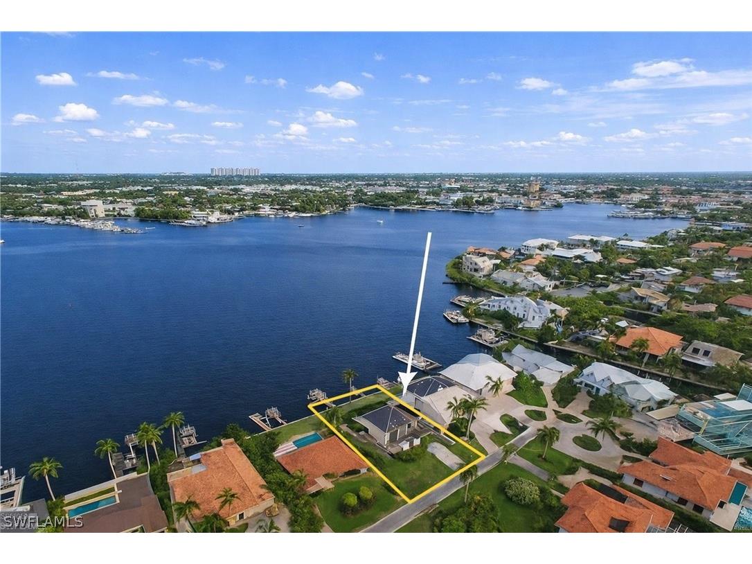 1535 Dolphin Lane Naples FL 34102 226011596 image13