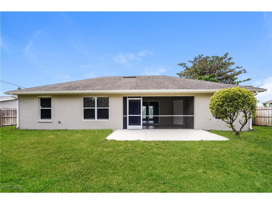 1535 SE 42nd Terrace Cape Coral FL 33904 2025015211 image15