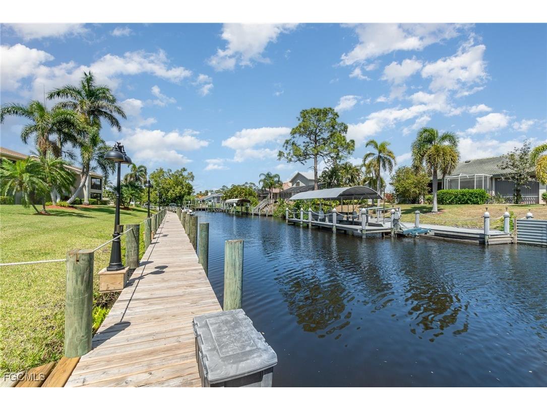 15350 Moonraker Court #301 North Fort Myers FL 33917 2025019391 image2