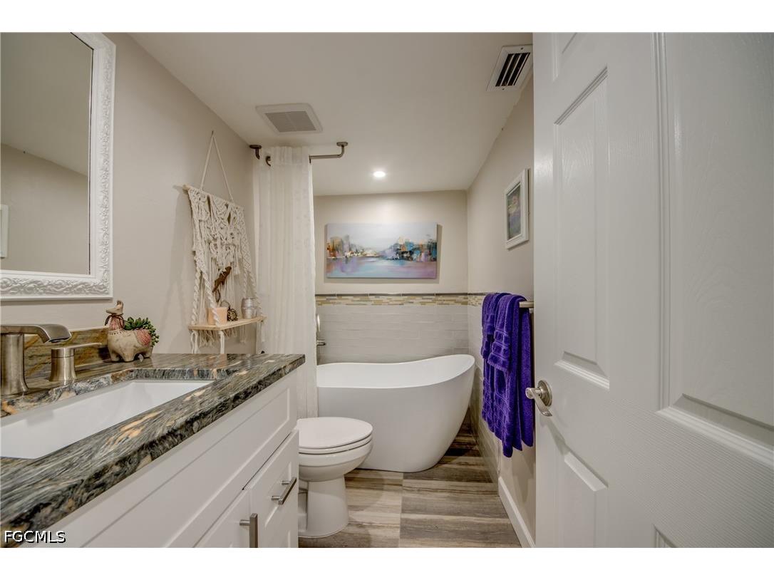 15350 Moonraker Court #303 North Fort Myers FL 33917 2026014339 image16