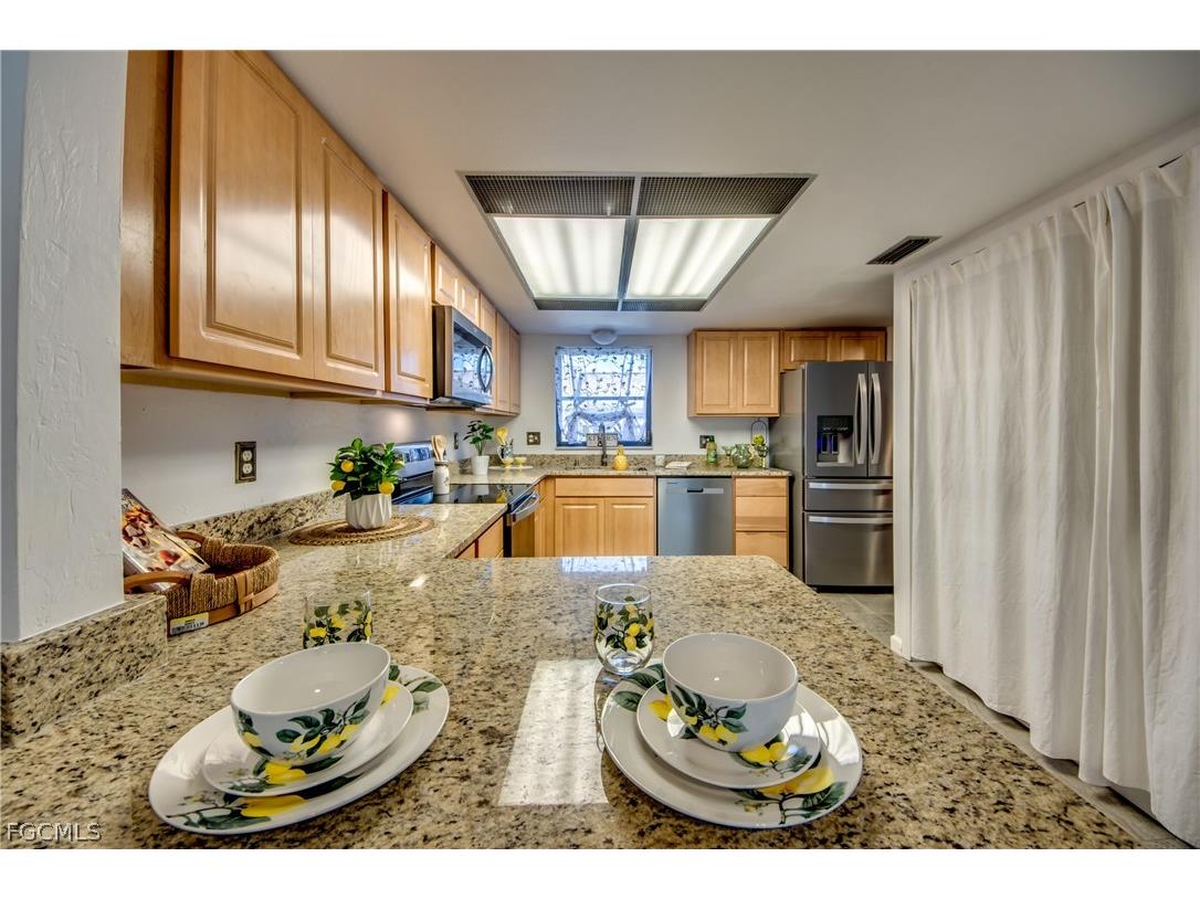 15350 Moonraker Court #304 North Fort Myers FL 33917 2026013979 image1