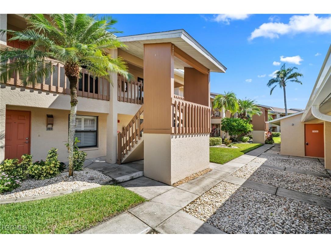 15350 Moonraker Court #309 North Fort Myers FL 33917 2025016177 image3