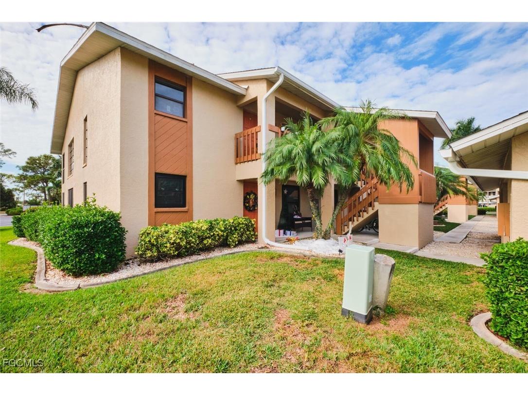 15370 Transit Court #108 North Fort Myers FL 33917 2025022175 image1