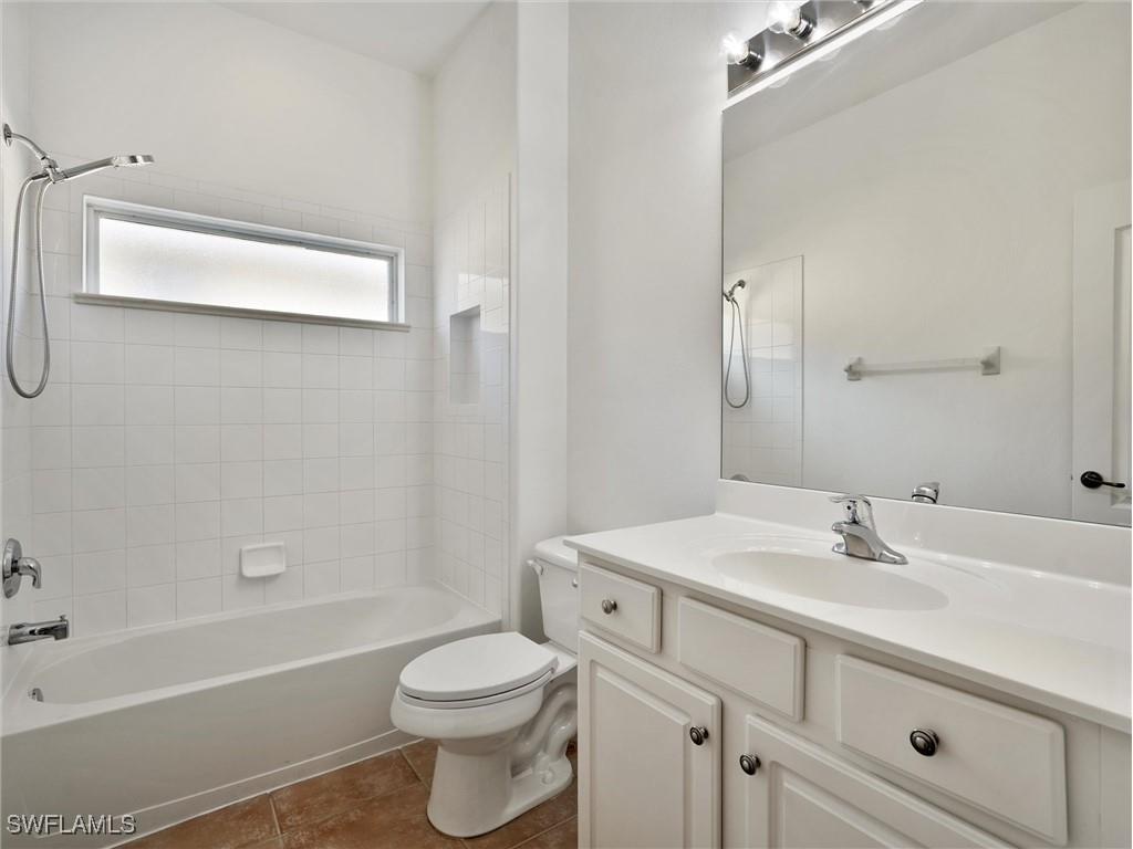 15377 Cortona Way Naples FL 34120 225066161 image26