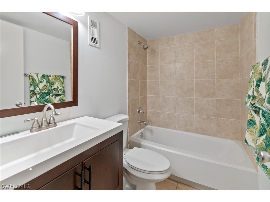 1538 Mainsail Drive #5 Naples FL 34114 226010199 image16