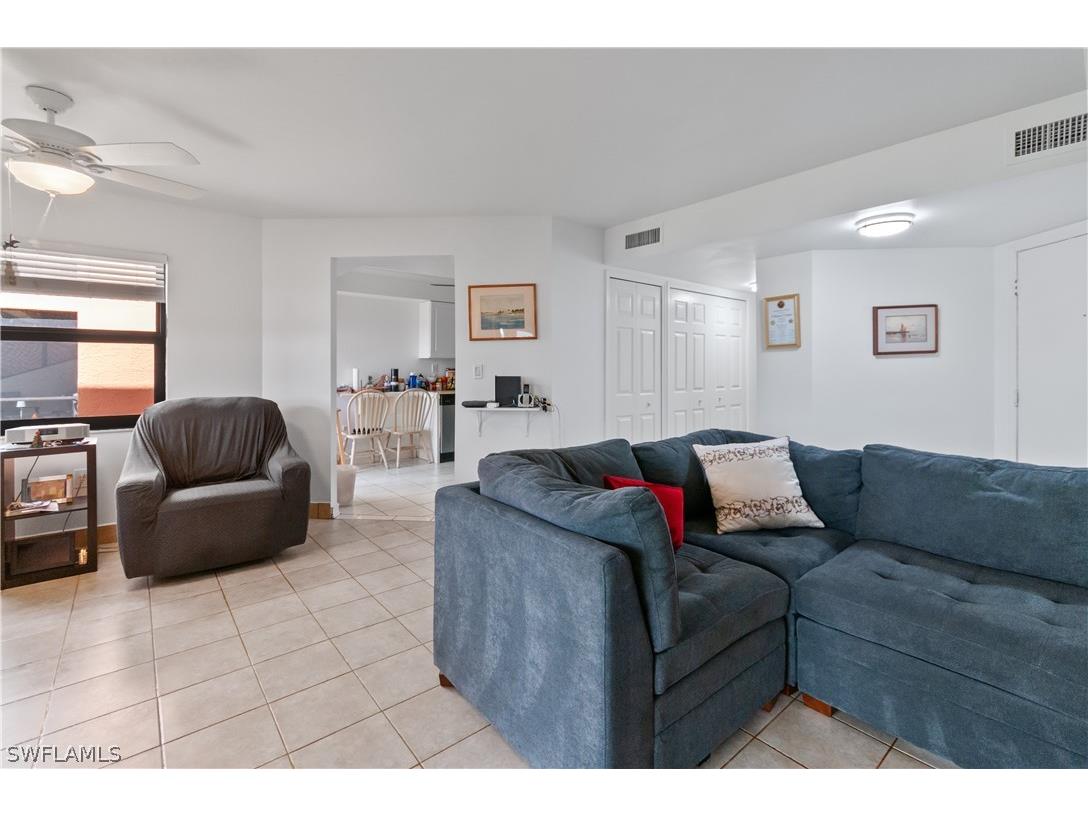 1538 Mainsail Drive #5 Naples FL 34114 226010199 image8