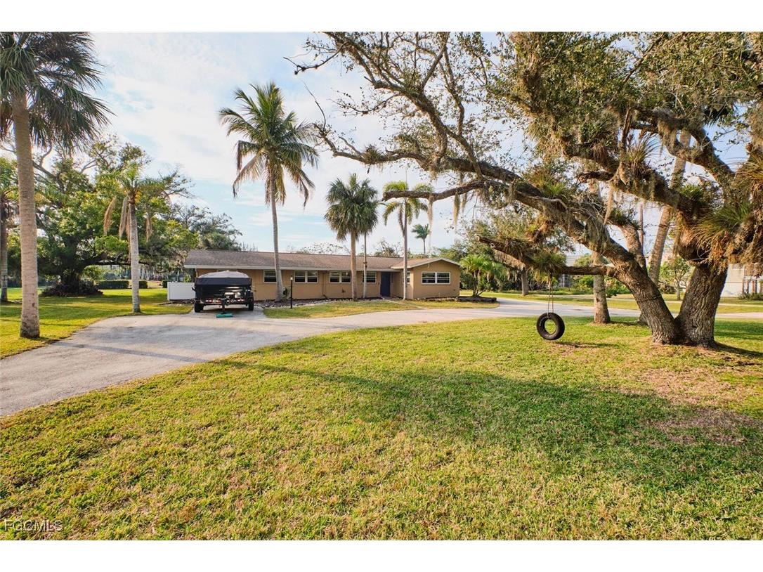15380 Will Lew Lane Fort Myers FL 33908 2025017787 image1