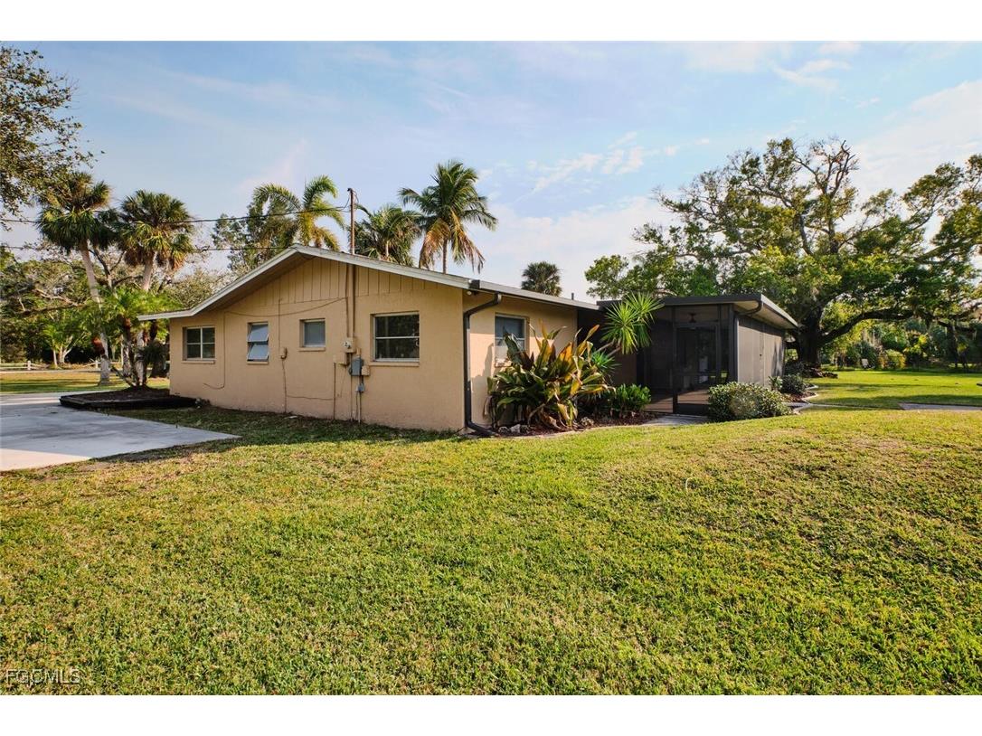15380 Will Lew Lane Fort Myers FL 33908 2025017787 image10