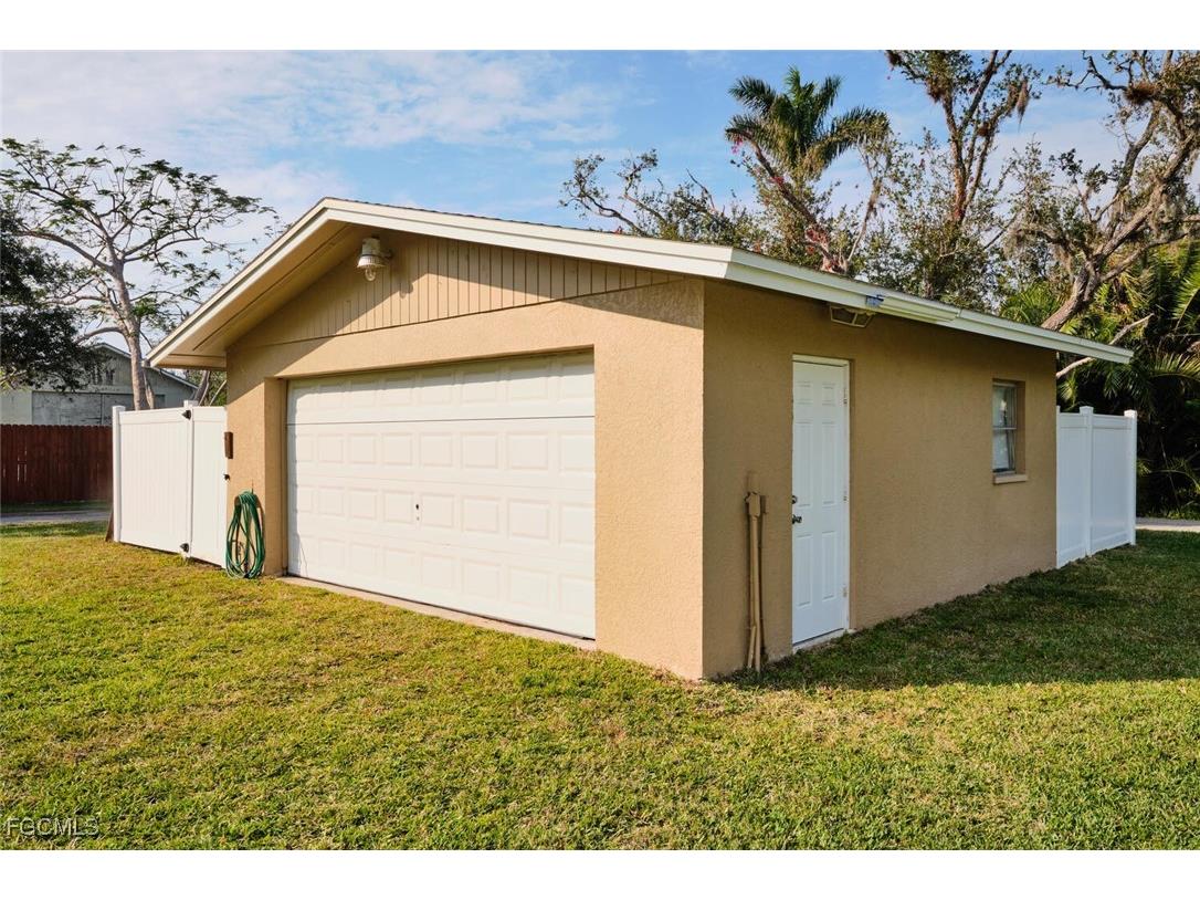 15380 Will Lew Lane Fort Myers FL 33908 2025017787 image5