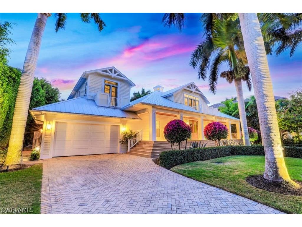 154 4th Avenue N Naples FL 34102 223012833 image1