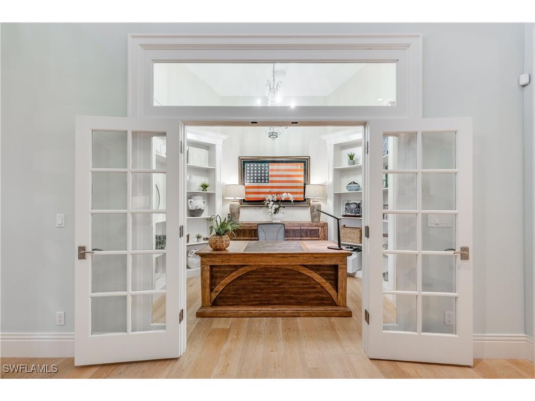 154 4th Avenue N Naples FL 34102 225064601 image13