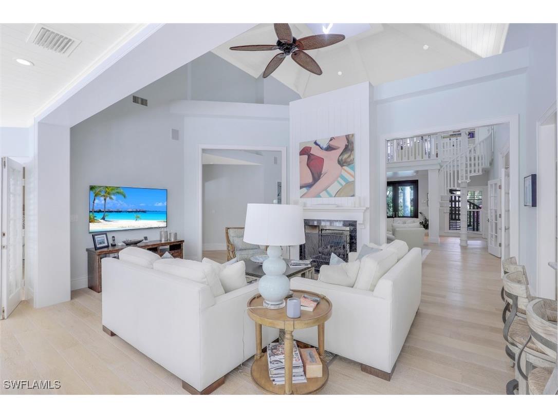 154 4th Avenue N Naples FL 34102 225064601 image15