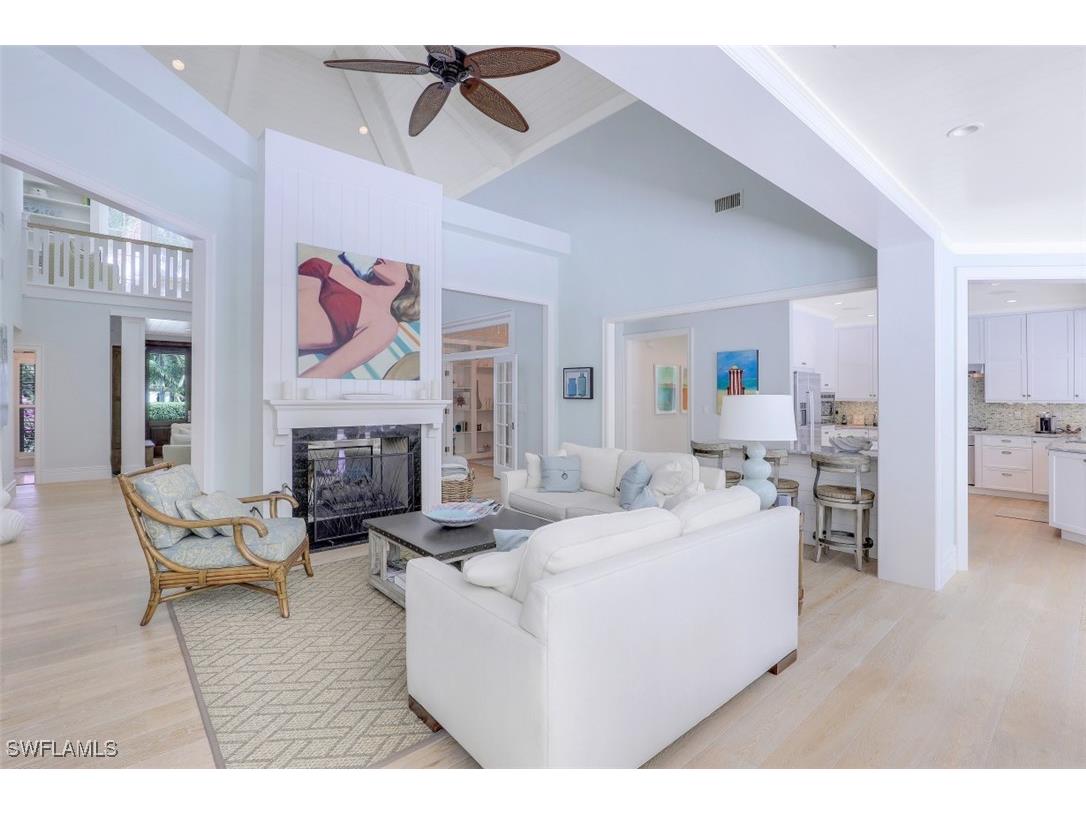 154 4th Avenue N Naples FL 34102 225064601 image16