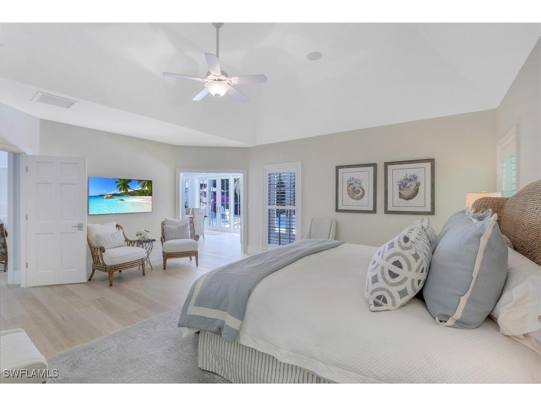 154 4th Avenue N Naples FL 34102 225064601 image26