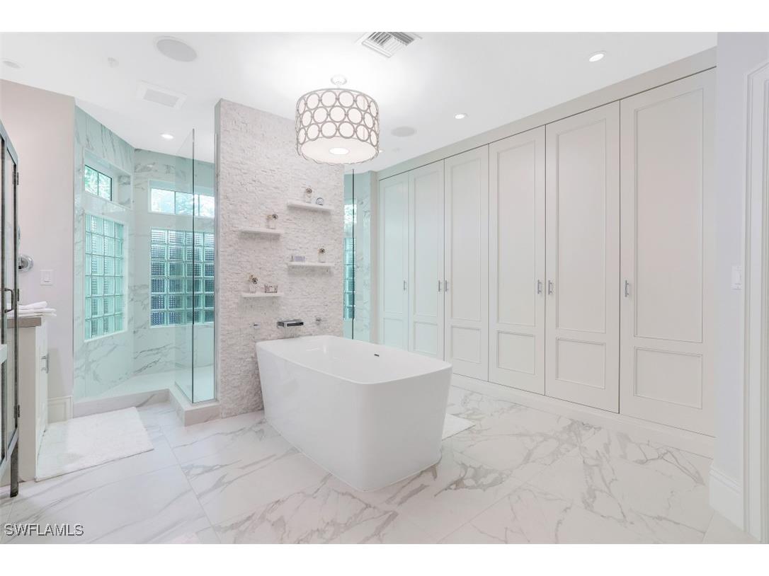 154 4th Avenue N Naples FL 34102 225064601 image27