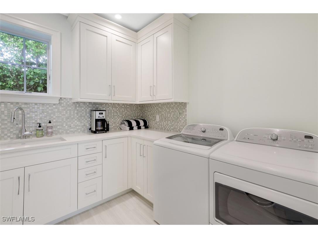 154 4th Avenue N Naples FL 34102 225064601 image34