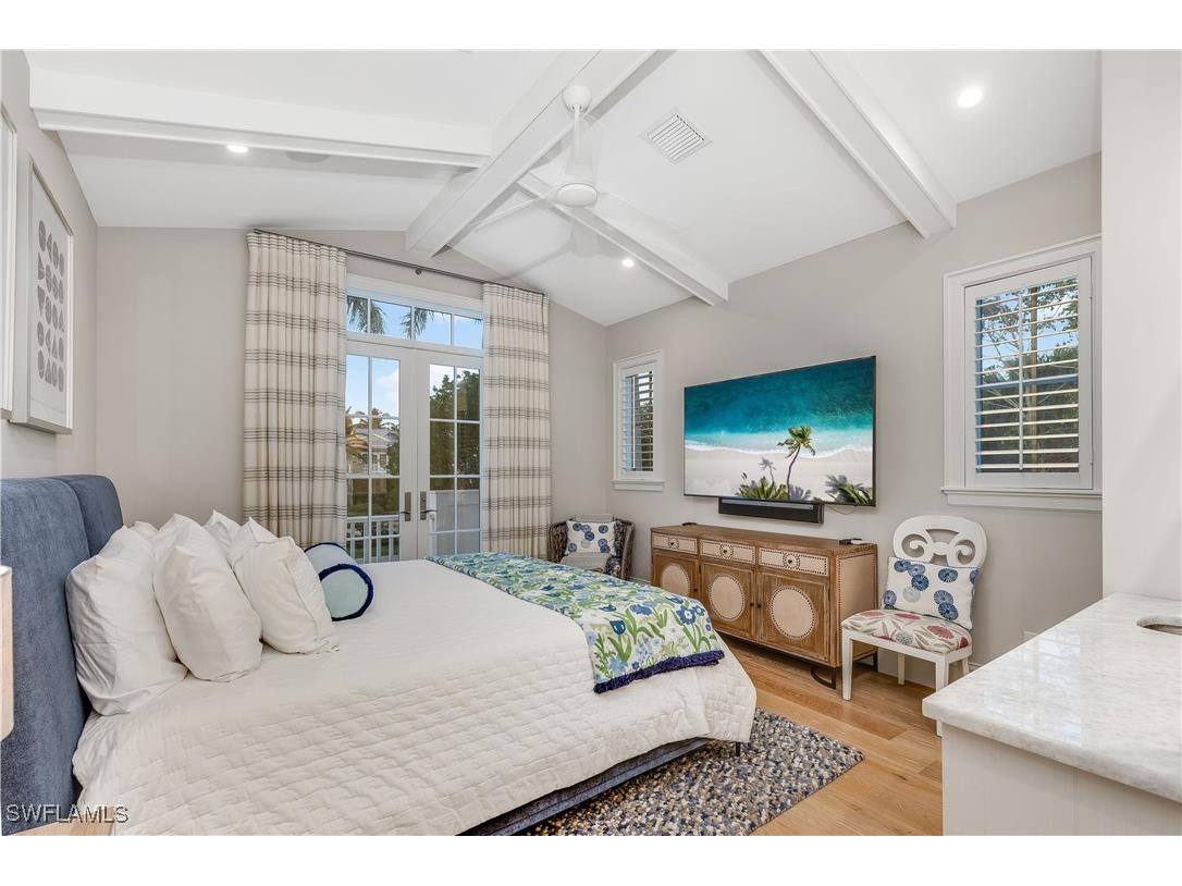 154 4th Avenue N Naples FL 34102 225064601 image36