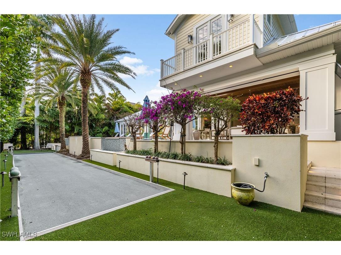 154 4th Avenue N Naples FL 34102 225064601 image42