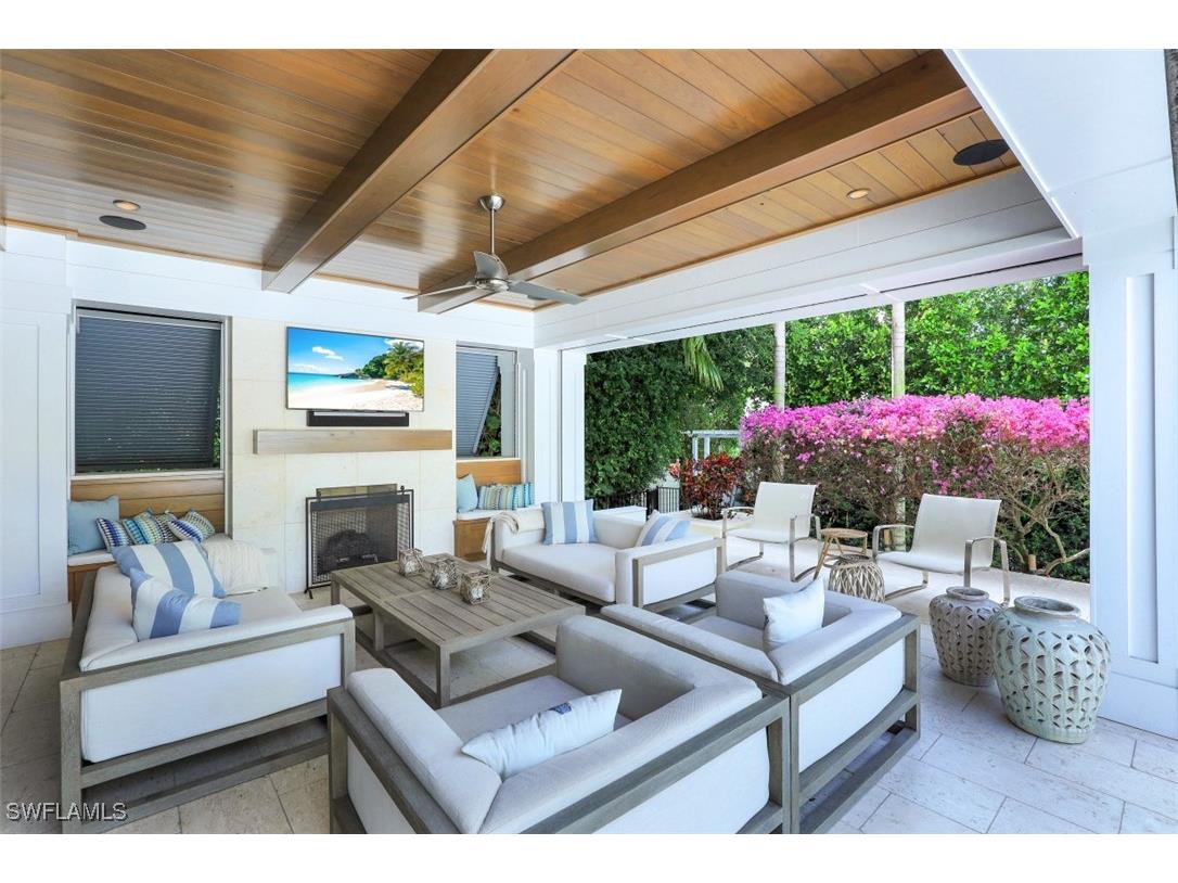 154 4th Avenue N Naples FL 34102 225064601 image7