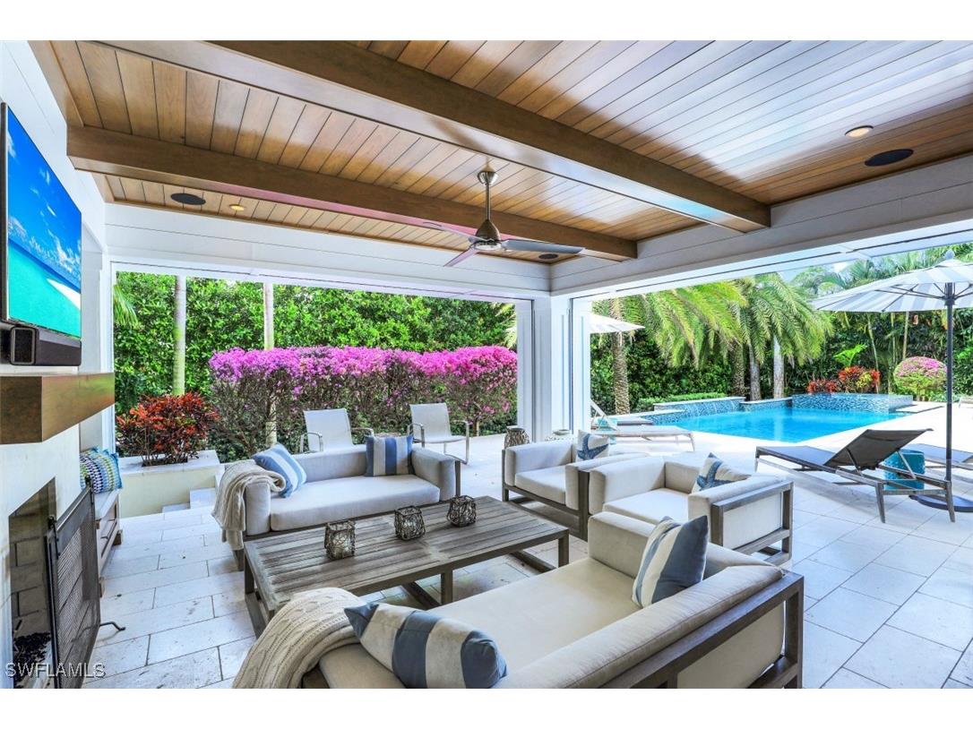 154 4th Avenue N Naples FL 34102 225064601 image8