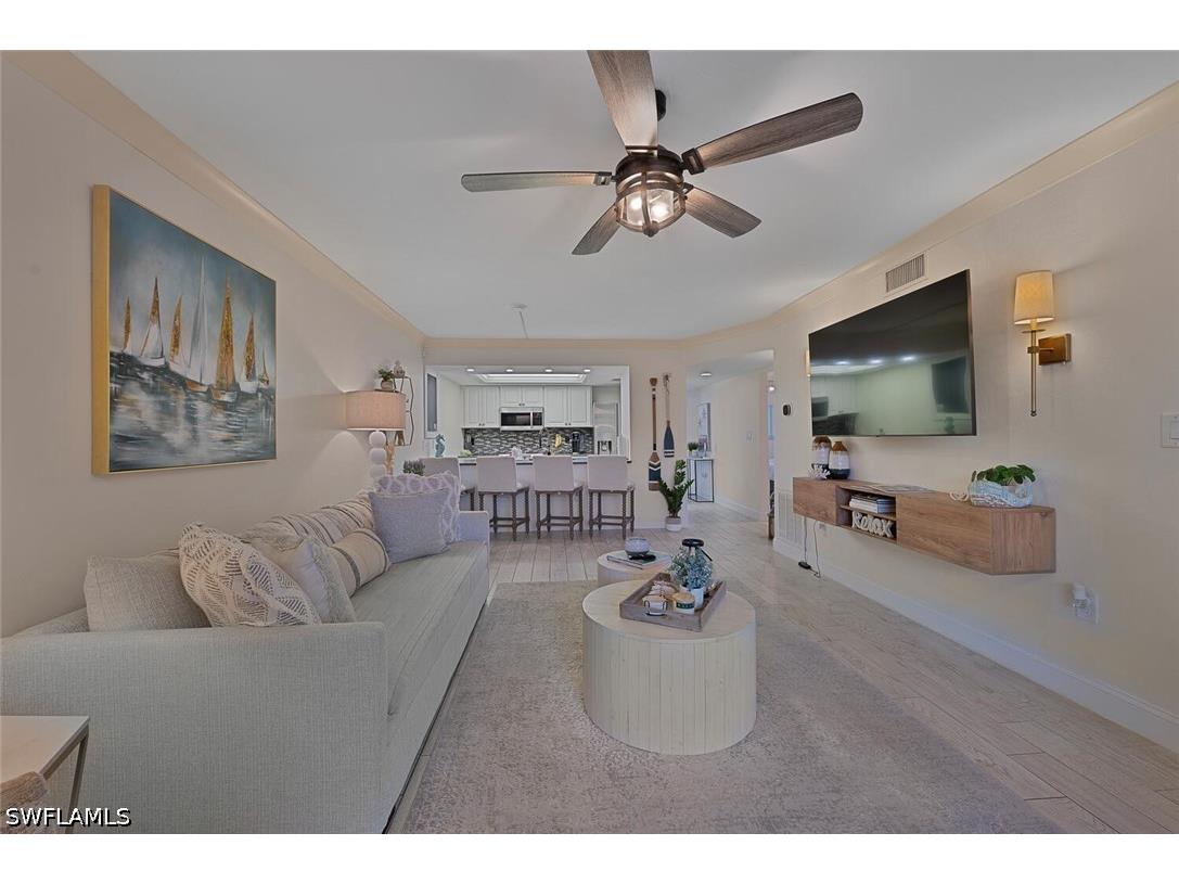 154 Cypress Way E #1102 Naples FL 34110 226012773 image1