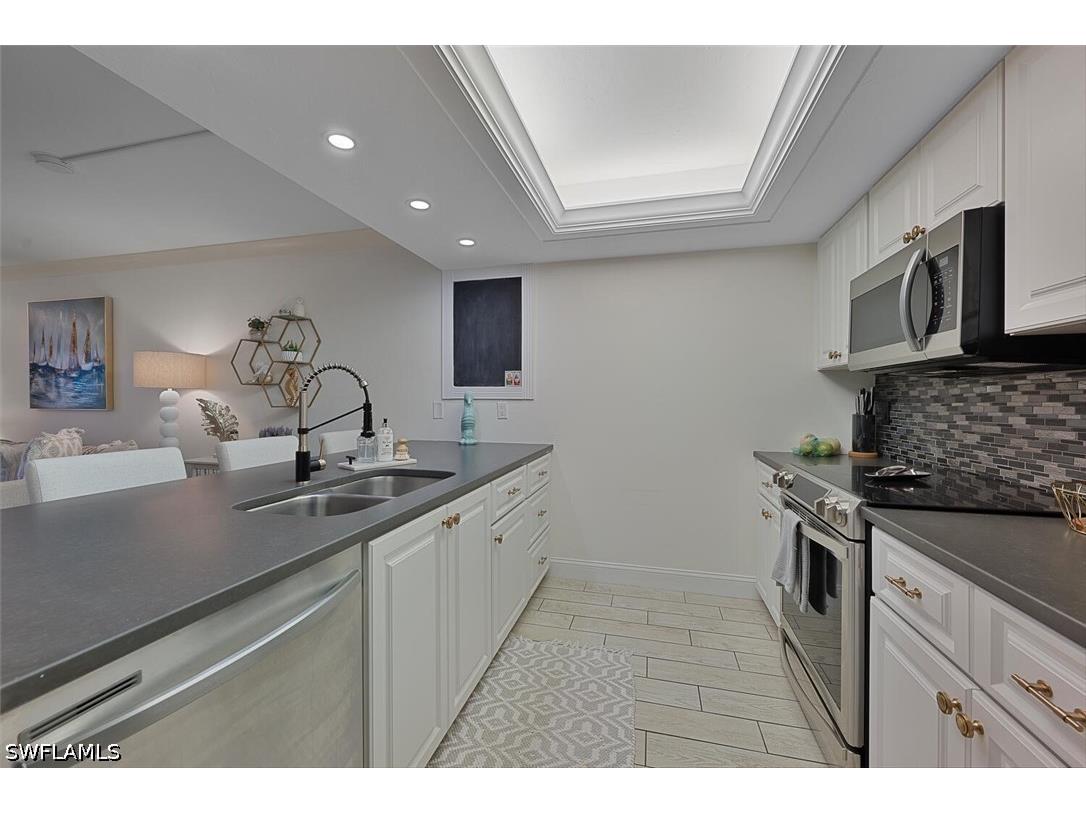 154 Cypress Way E #1102 Naples FL 34110 226012773 image4
